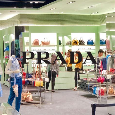 Prada hk shop